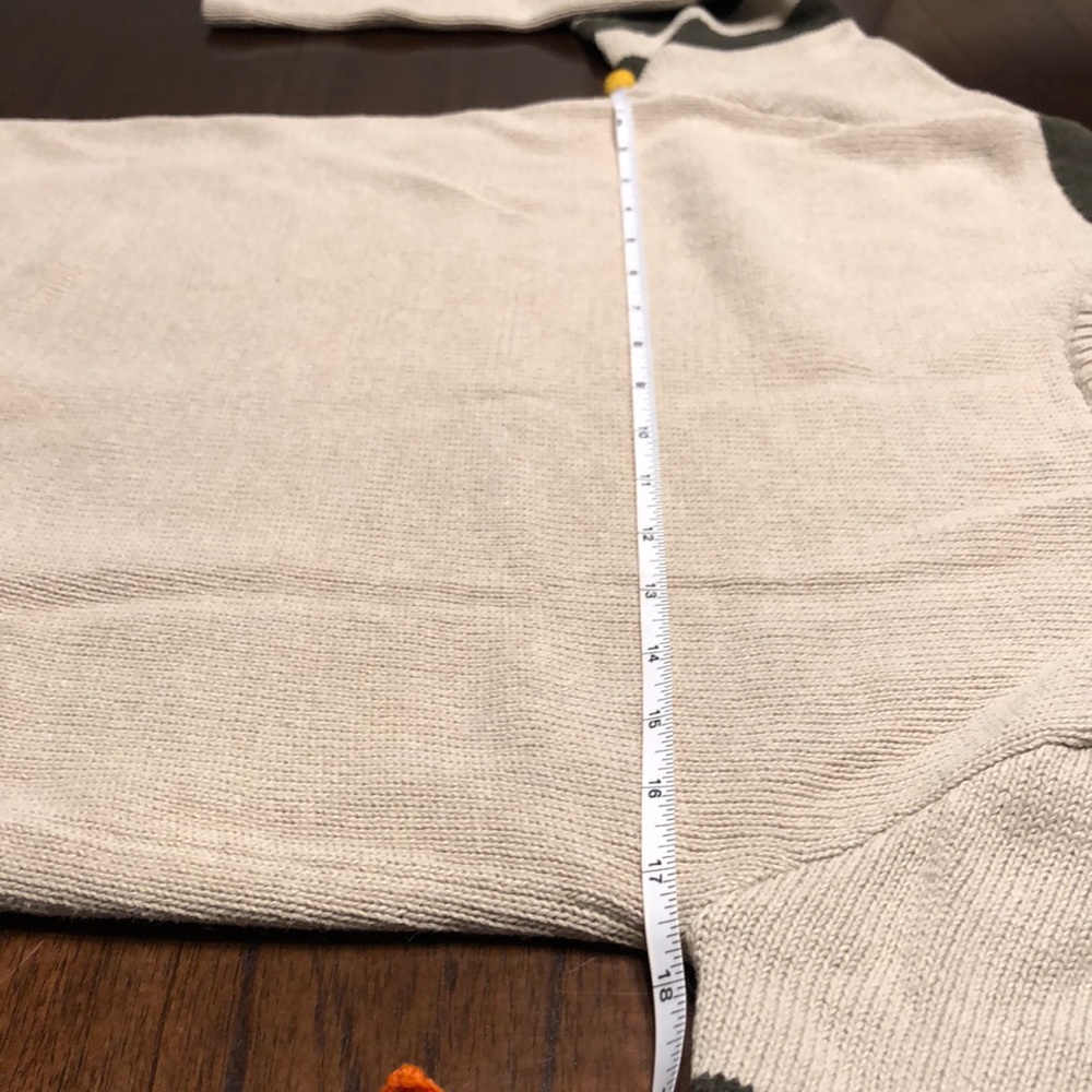 No Boundaries Kid’s Sweater 8/10 - Picture 5 of 16